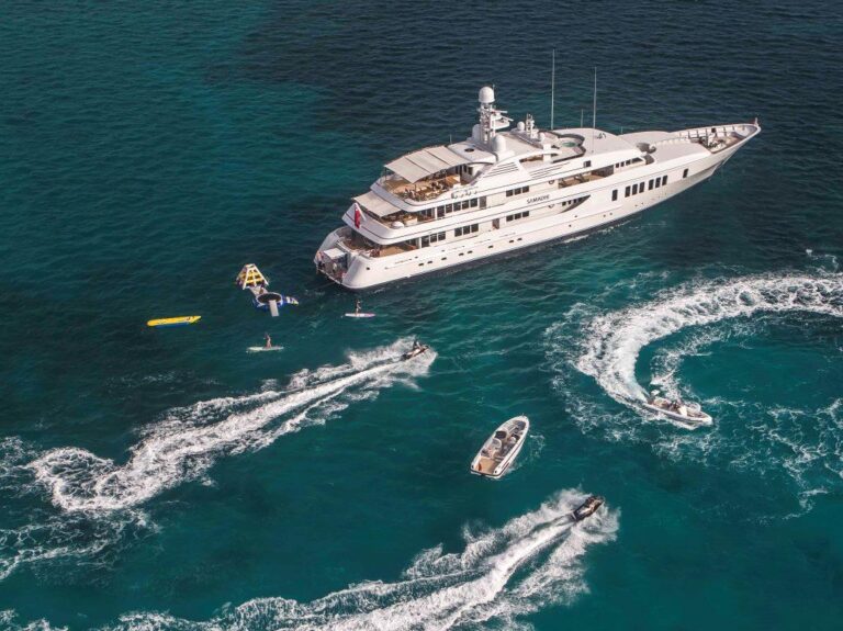 Yacht SAMADHI - Aerial shot