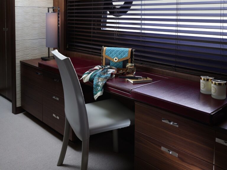 Master vanity
