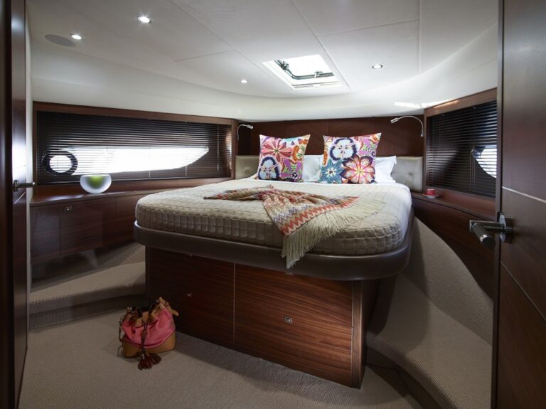 VIP cabin