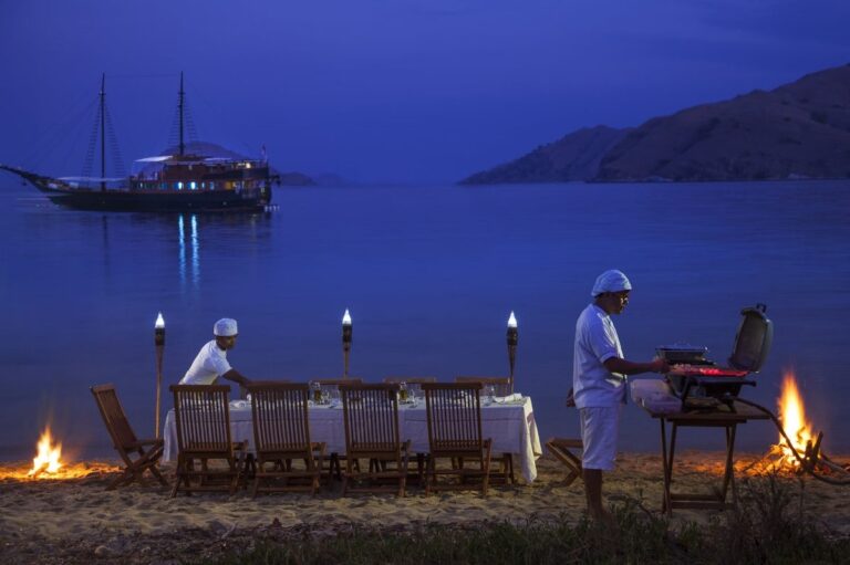 Yacht SAMATA, Indonesia - Evening