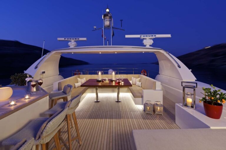 Yacht SANJANA -  Sundeck