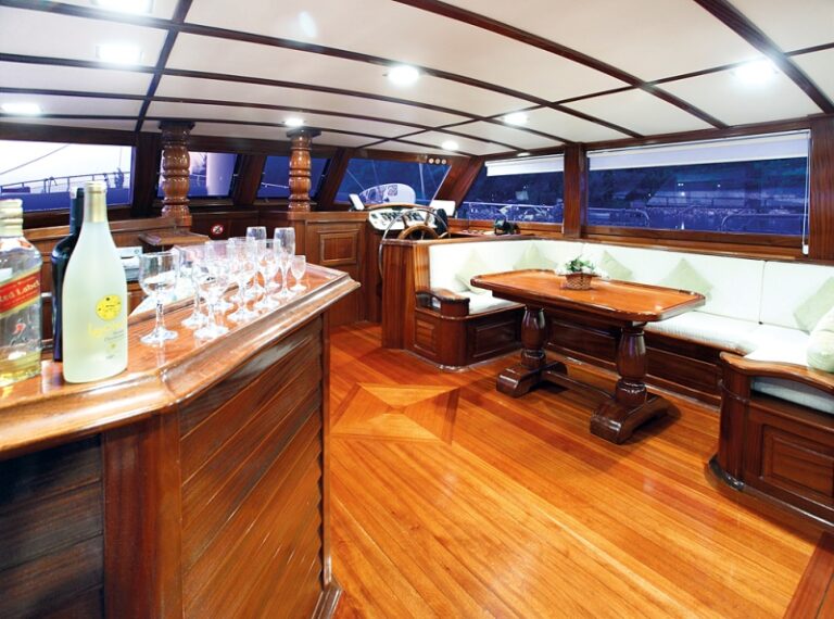 Yacht SARAYLI  I - Salon Bar and Dining