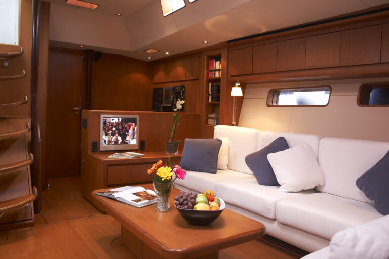 Yacht SEJAA - Salon Seating