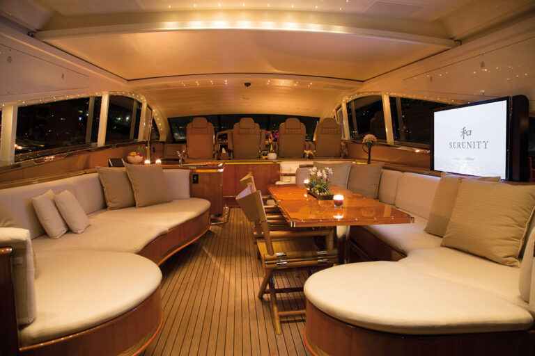 Yacht SERENITY ATLANTIC -  Main Salon