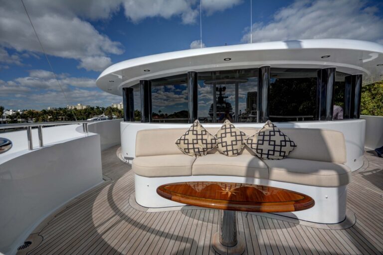 Yacht SOVEREIGN 55 - Foredeck VIP cabin