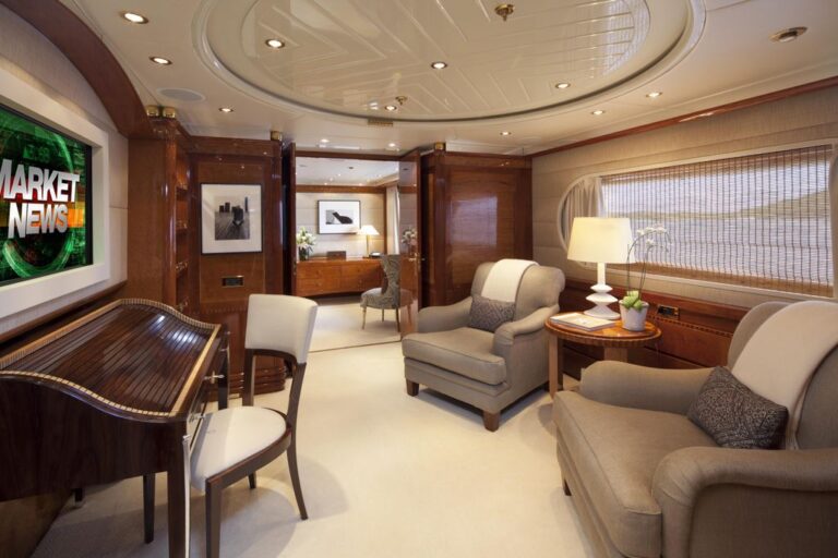 Yacht STARIRE - Study