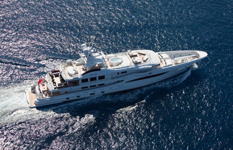 Yacht STEP ONE An Amels 180 LE - Profile From Above