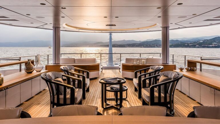 Yacht SUERTE - Aft Al Fresco