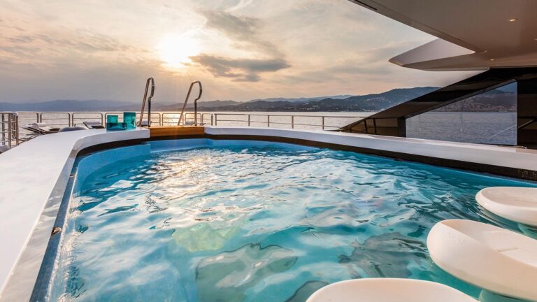 Yacht SUERTE - Swimming Pool