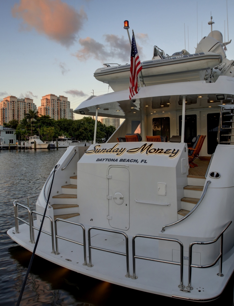 Yacht SUNDAY MONEY - 022