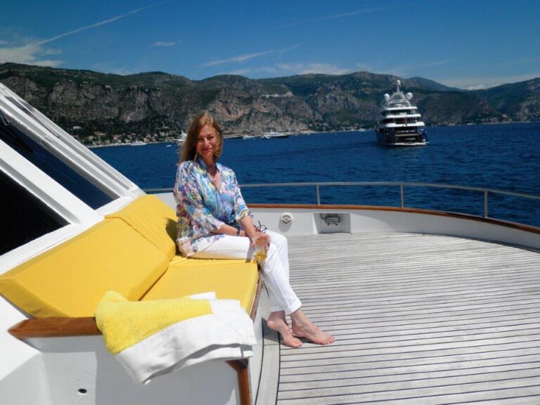Yacht Sprezzatura -  Foredeck