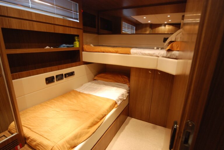 Yacht TEONE - Twin Cabin