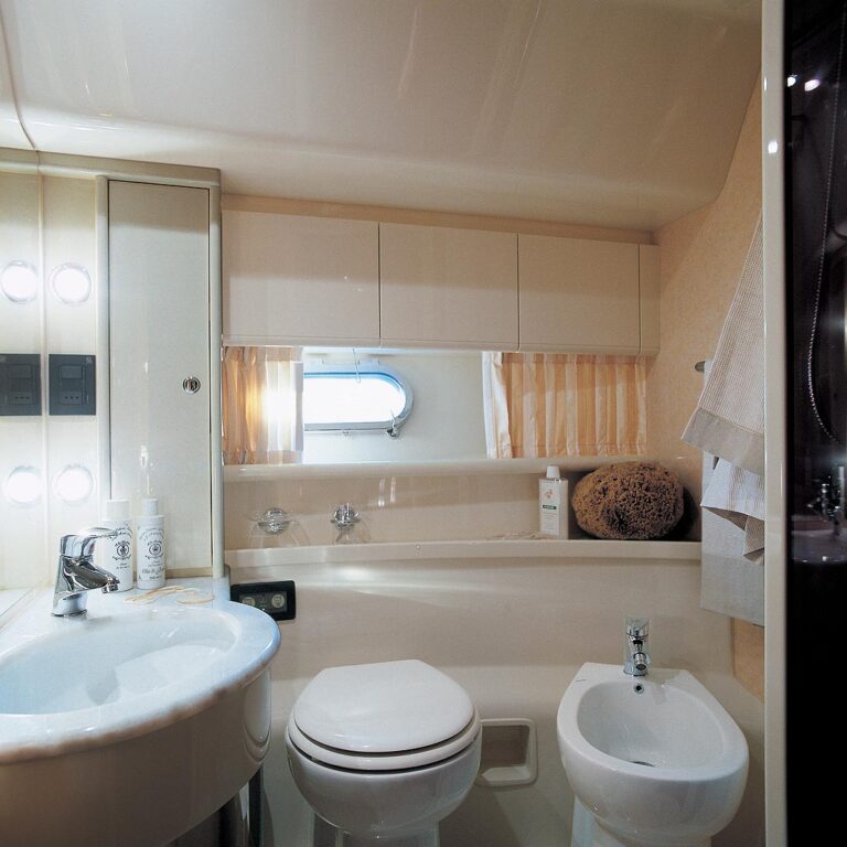 Yacht TIME OUT - Ensuite