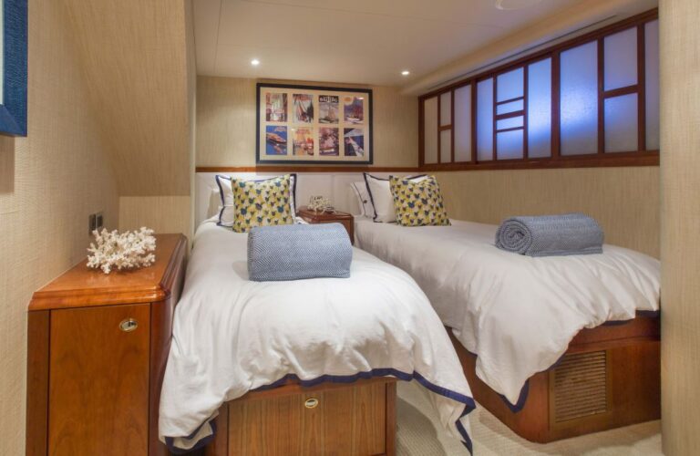Yacht TRISARA -  Twin Cabin