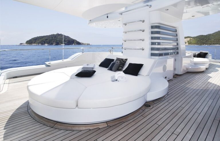 Yacht Talisman C Aft Sundeck
