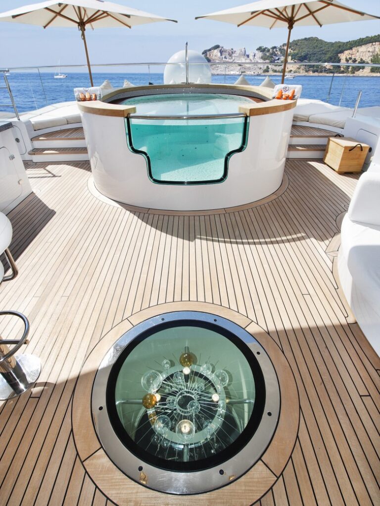 Yacht Talisman C Jacuzzi