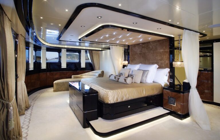 Yacht Talisman C Master Stateroom