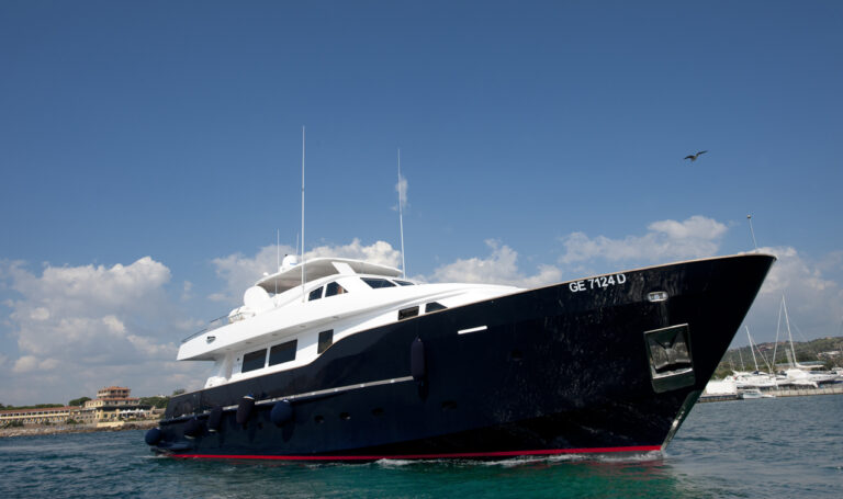 Yacht WOLF TWO - Main