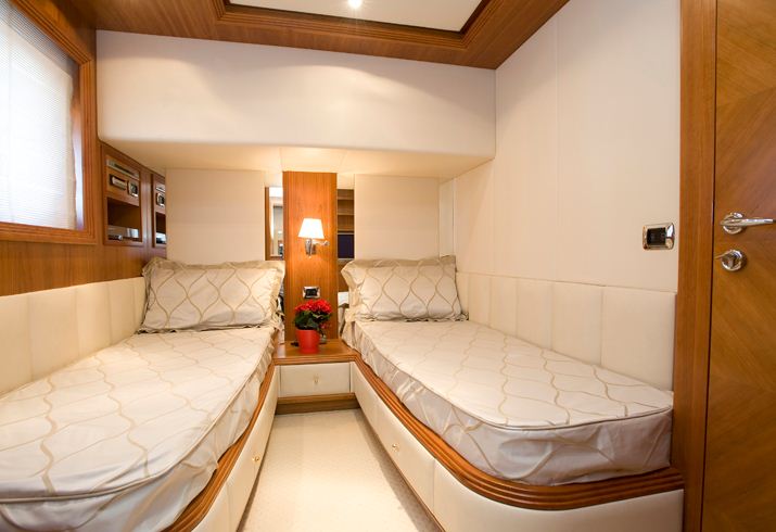 Yacht YUMI -  Twin Cabin
