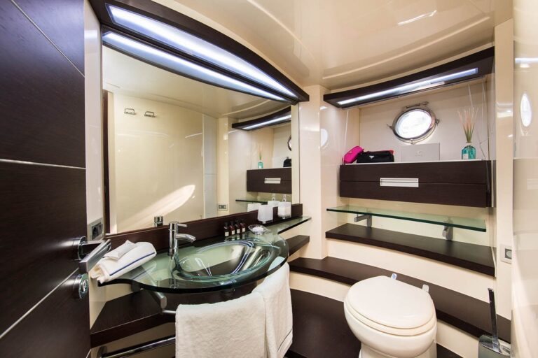 ZEUS Interior - Master Ensuite