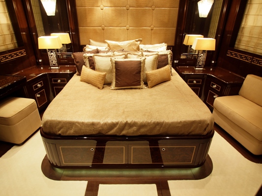 ZEUS - VIP Cabin