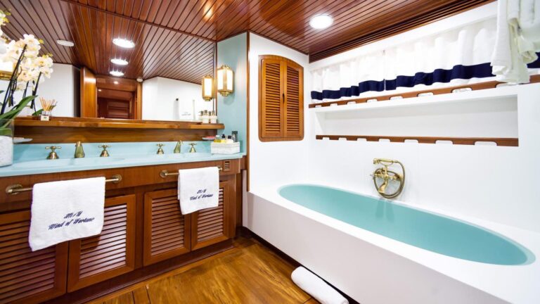 master ensuite