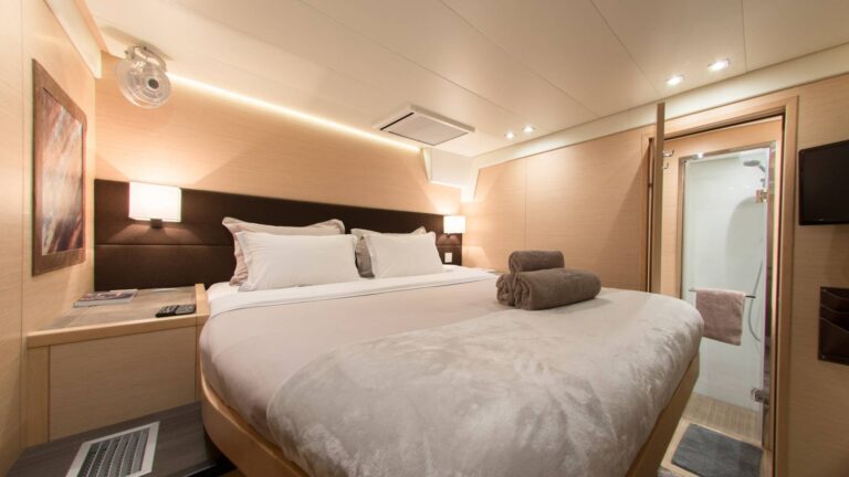 Accommodation With Ensuite Bathroom