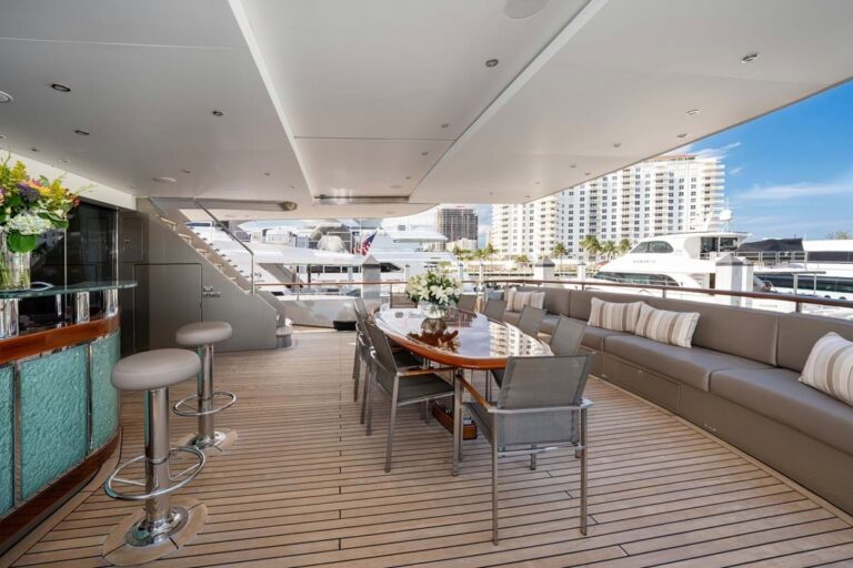 Aft Deck Al Fresco Dining
