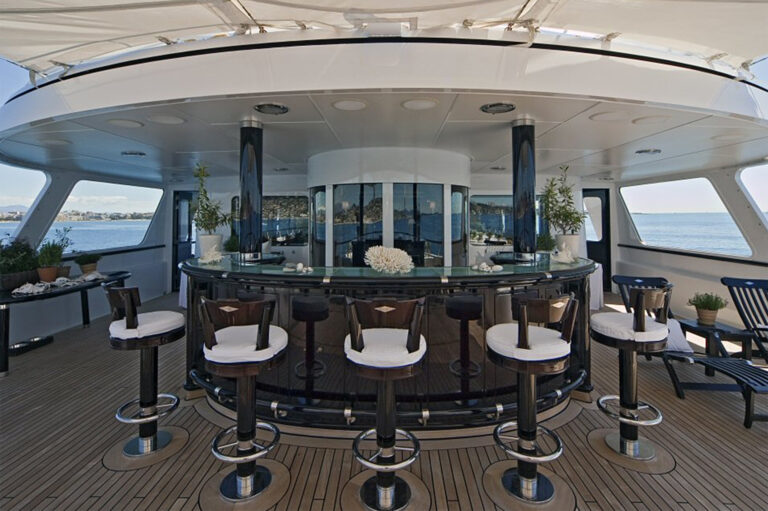 Aft Deck Bar Area