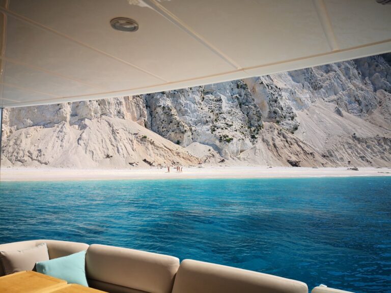 Aft Deck - Beach View