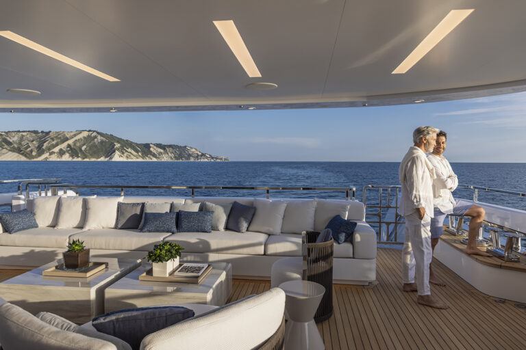 Aft Deck - Lifestyle