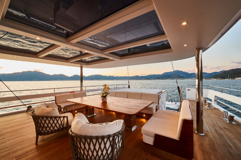 Aft Deck Seating Area
