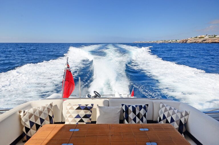 Aft Deck Table And Seating