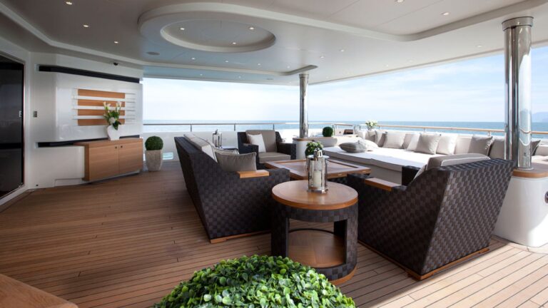 Aft Main Deck Lounge Area
