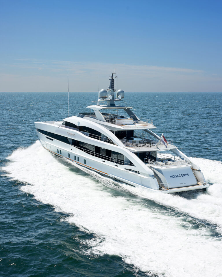 Aft View Of Book Ends Yacht © Dick Holthuis
