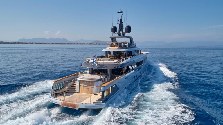 Aft View Running