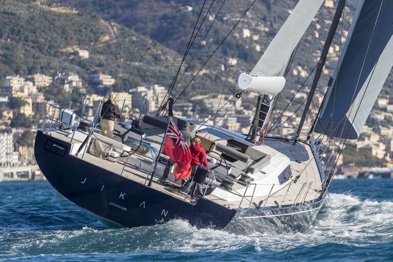 Aft View Sailing