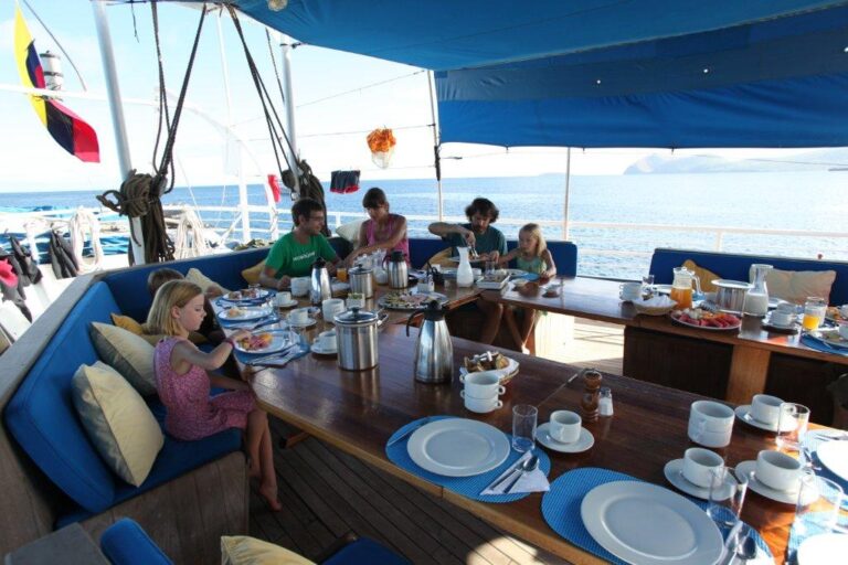 Al Fresco Dining