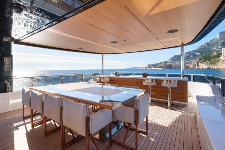 Al Fresco Dining And Bar