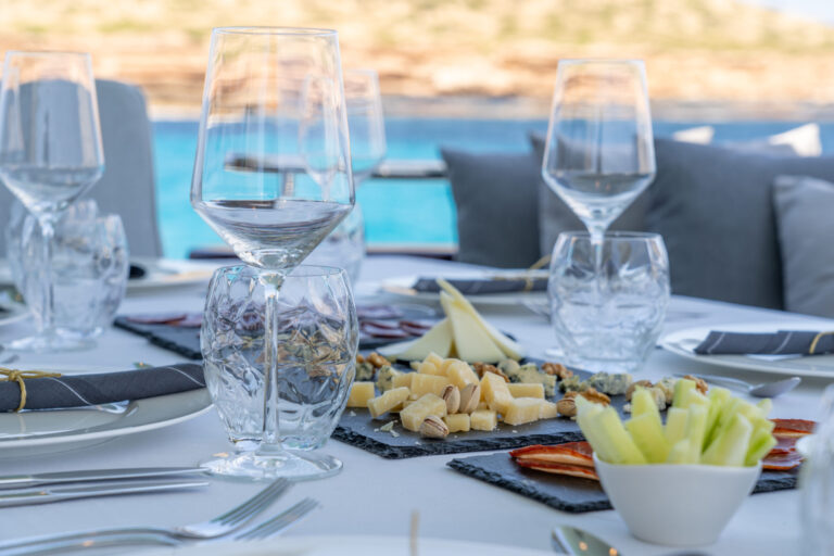 Al Fresco Dining Detail