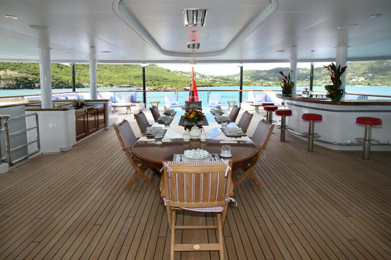 Al Fresco Diningn Area