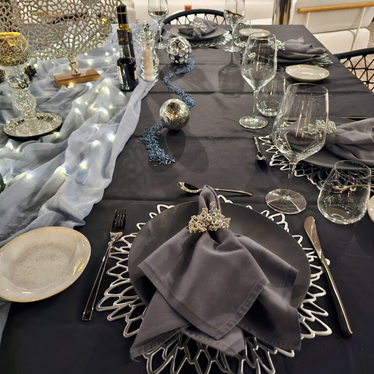Alegant Dining Set Up