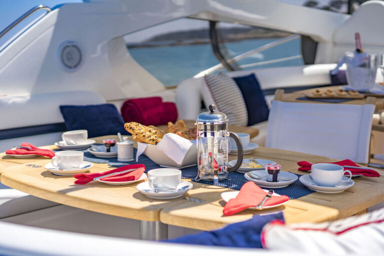 Alfresco Breakfast Set Up