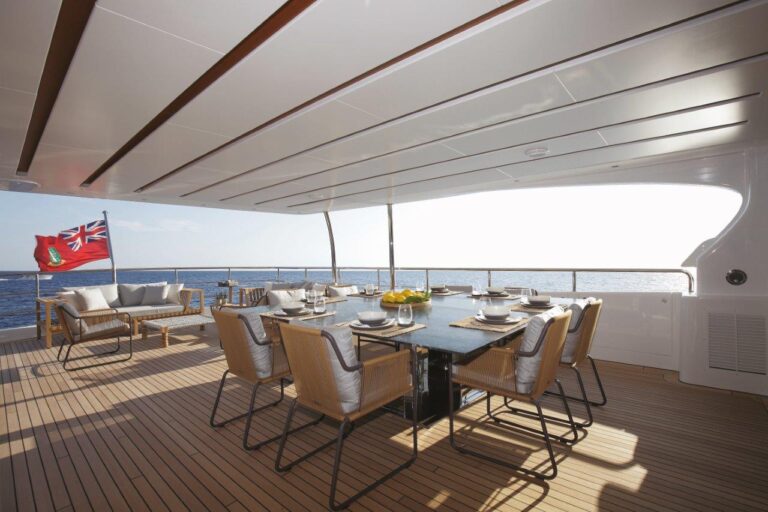 Alfresco Dining Aft Deck