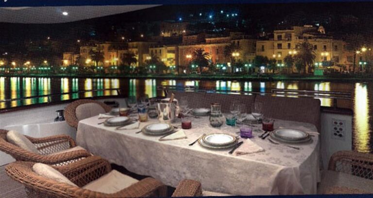 Alfresco Dining By Night