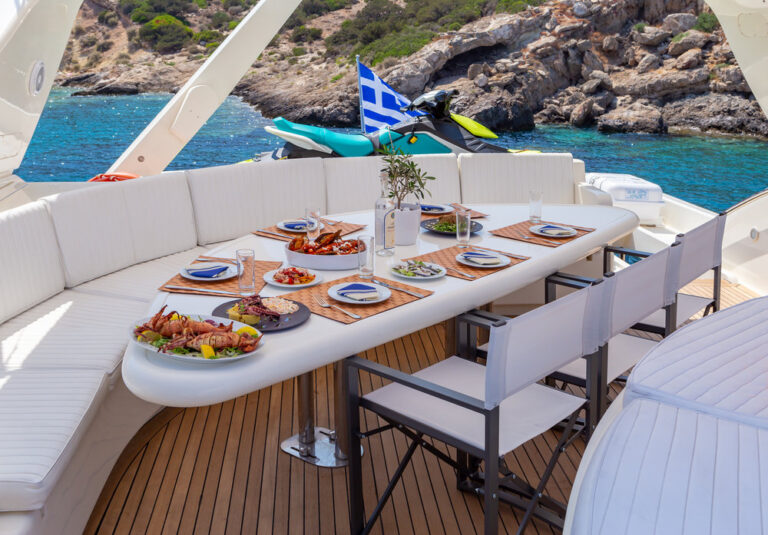 Alfresco Dining On The Sundeck