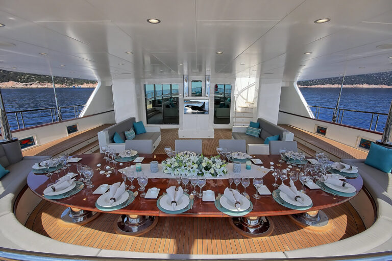 Alfresco Dining Option
