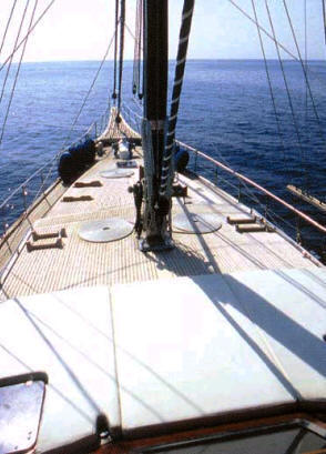 almyra 8
