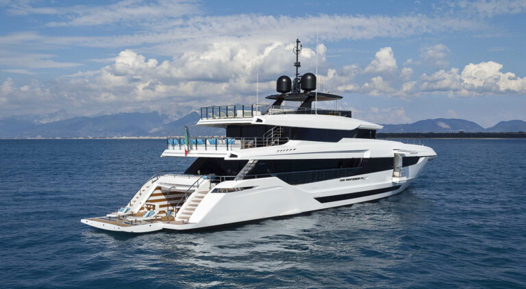At Anchor Showing Beach Club