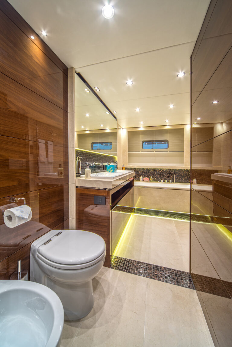 Bathroom Guest Cabin